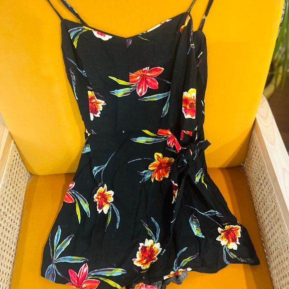 Floral Skort / Romper from Urban Outfitters - Picture 1 of 4